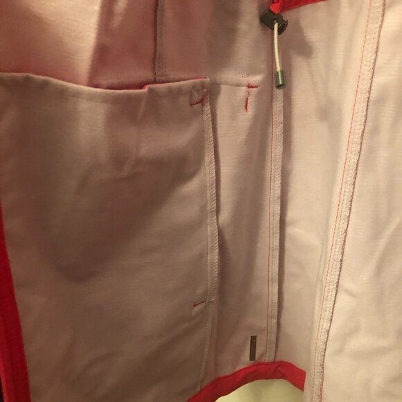 lolë Avenue Light Softshell Jacket - M - Picture 13 of 14